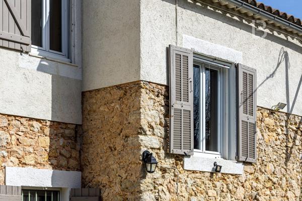 À vendre au Rouret, authentique Bastide provençale