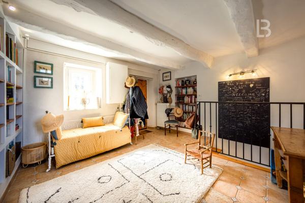 À vendre au Rouret, authentique Bastide provençale