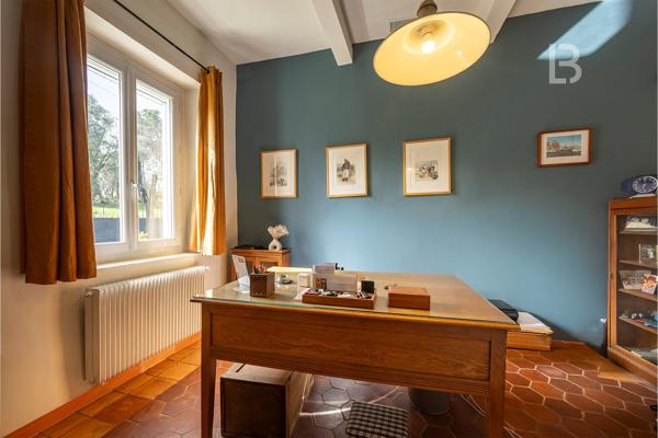 À vendre au Rouret, authentique Bastide provençale