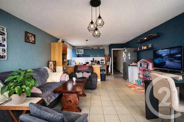 Appartement T3 à vendre  3 pièces - 66,74 m 2   LUC LA PRIMAUBE  - 12