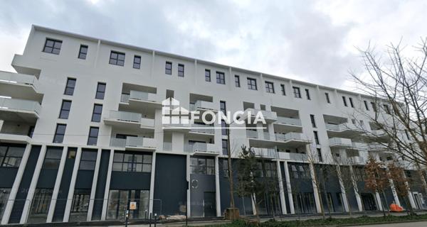 Location Parking 40 m² - Lens 62300
