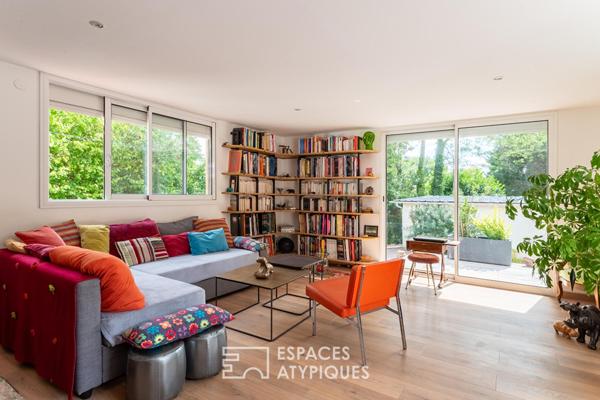 Maison des années 60 avec extension contemporaine et vue sur l’église