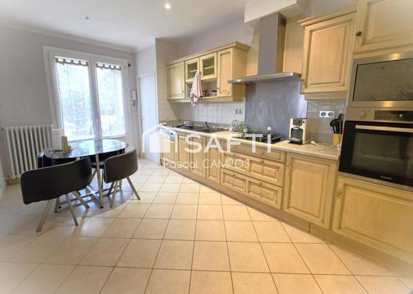 Maison t4 de 91 m² avec double garage sur un terrain de 1050m²