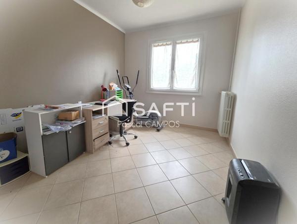 Maison t4 de 91 m² avec double garage sur un terrain de 1050m²