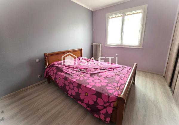Maison t4 de 91 m² avec double garage sur un terrain de 1050m²