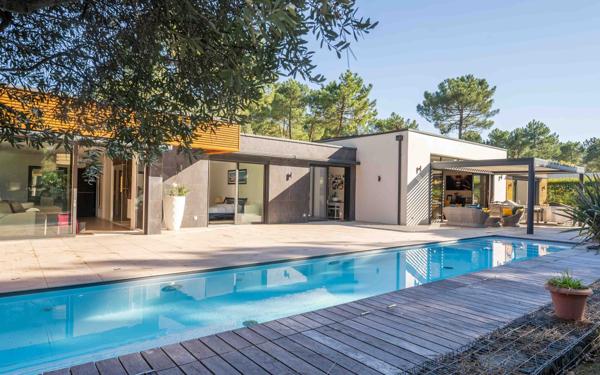 Maison à vendre    4 pièces •  Les Mathes