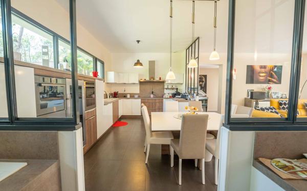 Maison à vendre    4 pièces •  Les Mathes