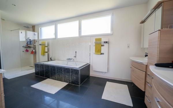 Maison à vendre    4 pièces •  Les Mathes