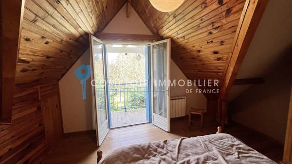 Maison
                                                                                                                                                                                                                                                                                                                        8 pièce(s)                                                                                                                                                                                                          6 chambre(s)                                                                                                                                                                                                          132  m²