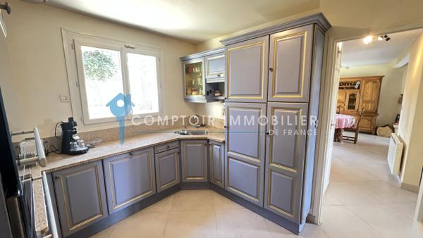Maison
                                                                                                                                                                                                                                                                                                                        8 pièce(s)                                                                                                                                                                                                          6 chambre(s)                                                                                                                                                                                                          132  m²