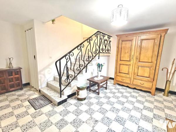MAISON A VENDRE A BOULT SUR SUIPPE - Maison mitoyenne d'un côté d'env. 130m² avec 3 chambres