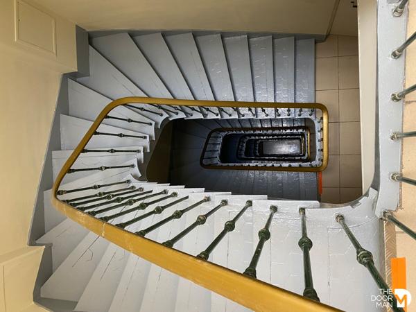 Immeuble - À vendre - 800 m² - TOULON | The Door Man