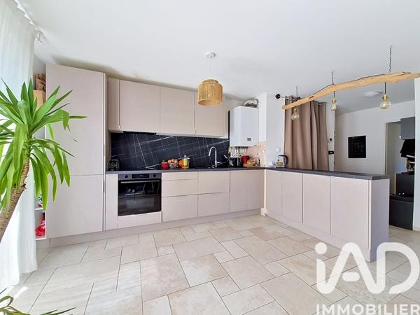 Appartement à vendre 3 pièces 61 m² Sainte-Geneviève-des-Bois