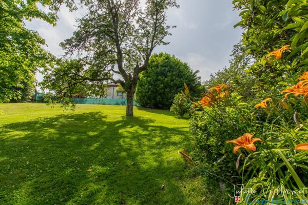 LA MOTTE SERVOLEX (73290) : Terrain de 1180 m², non viabilisé