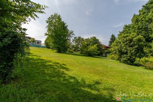 LA MOTTE SERVOLEX (73290) : Terrain de 1180 m², non viabilisé