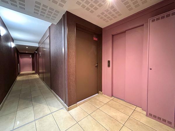 Appartement T4 traversant avec une belle vue dégagée !