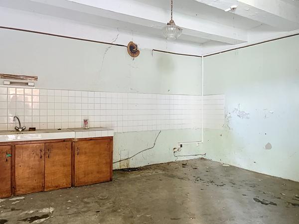 Saint-Maurice-sur-Eygues (26110) ANCIENNE FERME VITICOLE A RESTAURER DE 383 m2 de SURFACE TOTALE sur 3000 m2 DE TERRAIN