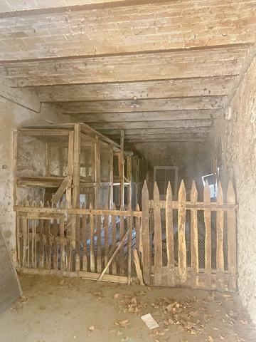 Saint-Maurice-sur-Eygues (26110) ANCIENNE FERME VITICOLE A RESTAURER DE 383 m2 de SURFACE TOTALE sur 3000 m2 DE TERRAIN