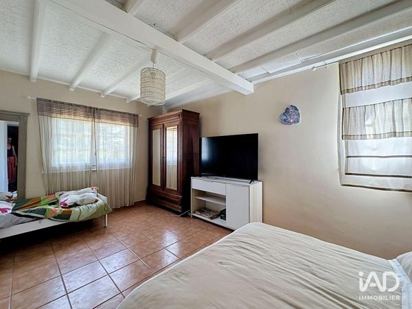 Maison à vendre 5 pièces 229 m² Morières-lès-Avignon