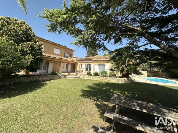 Maison à vendre 5 pièces 229 m² Morières-lès-Avignon