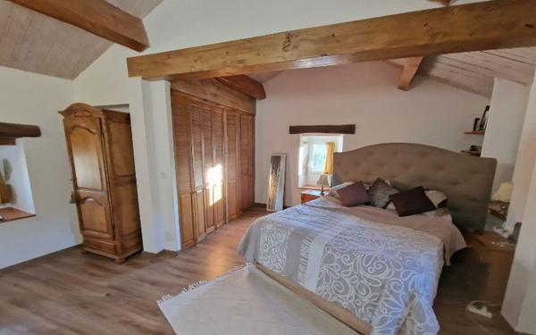 Maison à vendre    4 pièces • 127 m2 Saint-Paul-le-Jeune