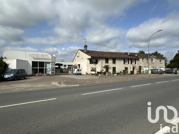 Immeuble à vendre 630 m² Sainte-Bazeille