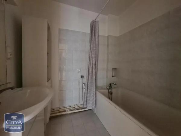 Appartement à louer 2 pièces 47m² Le Havre (76600)