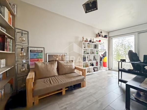 Appartement Montreuil 3 pièce(s) 65.57 m2 avec balcon,  cave et parking