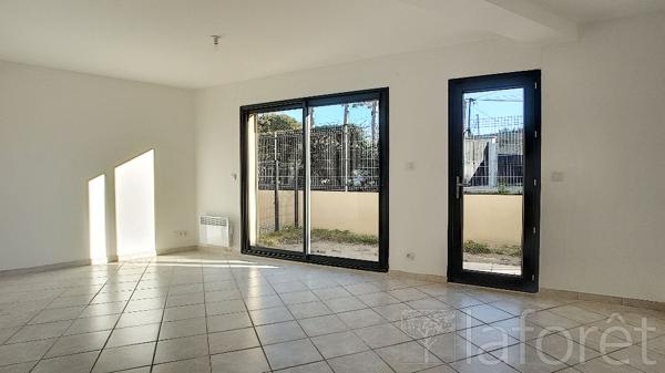 Location appartement Salon-de-Provence - 4 pièce(s) - 85 m² - 1 230 €/mois