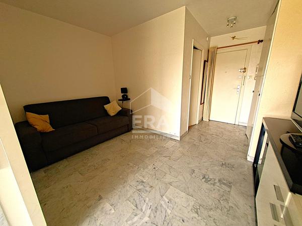 APPARTEMENT DE TYPE F1 PROCHE DES PLAGES