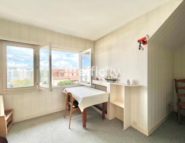 Maison 5 pièces - 188 m² Exclusivité efficity