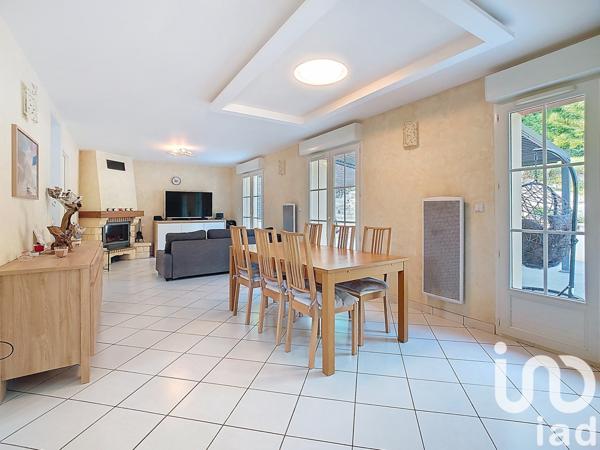 Maison à vendre 6 pièces 123 m² Moret-Loing-et-Orvanne