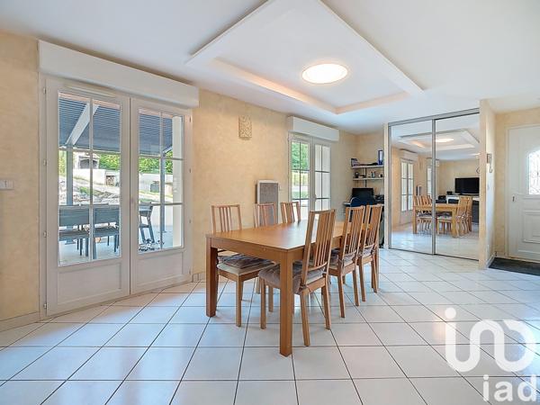 Maison à vendre 6 pièces 123 m² Moret-Loing-et-Orvanne