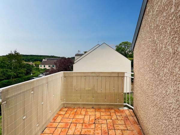 Appartement Dourdan 2 pièce(s) 31 m2 en duplex avec balcon