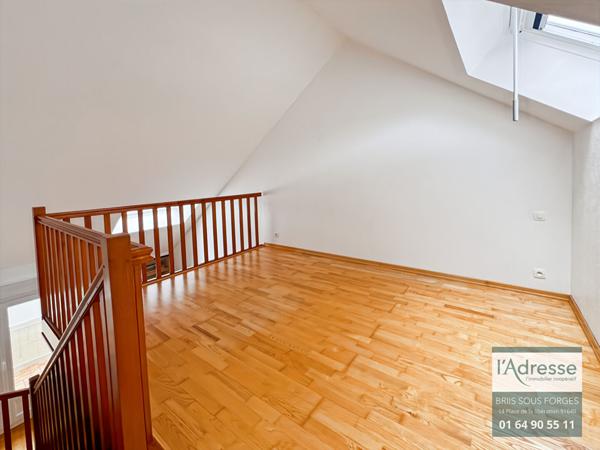 Appartement Dourdan 2 pièce(s) 31 m2 en duplex avec balcon