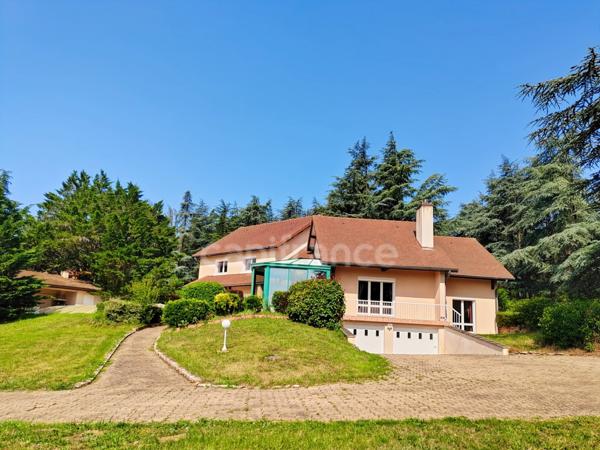 Villa à vendre 6 pièces GIVRY (71) terrain de 7241 m² et parcelle à bâtir !