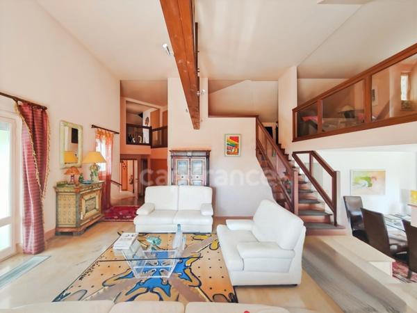 Villa à vendre 6 pièces GIVRY (71) terrain de 7241 m² et parcelle à bâtir !