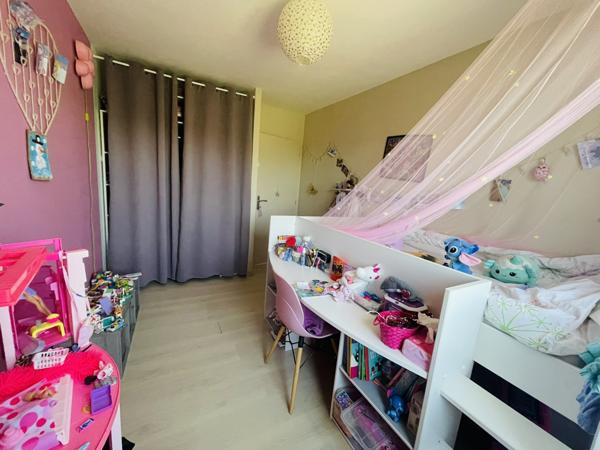 Neuville-de-Poitou (86170) MAISON PLAIN PIED