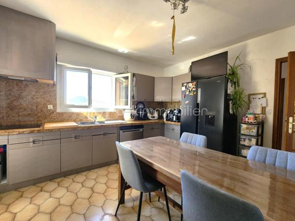Maison de 197,99 m²