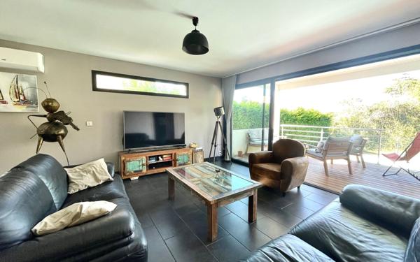 Maison à vendre    5 pièces • 118 m2 Bassens