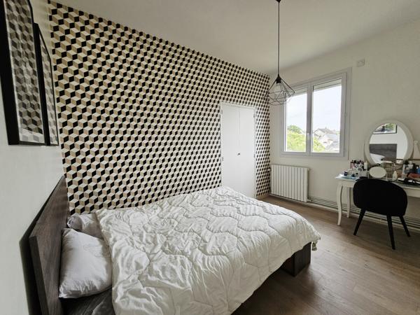 REPUBLIQUE Grande maison familiale