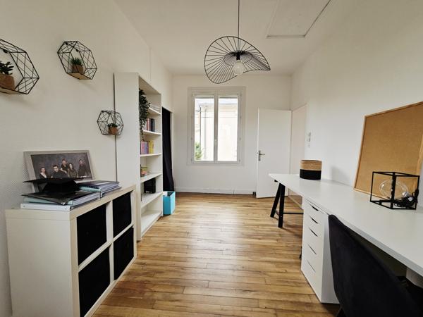 REPUBLIQUE Grande maison familiale