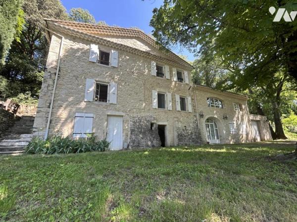 Montélimar bâtisse d'exception  de 360m2 hab , parcelle 12555m2