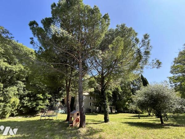 Montélimar bâtisse d'exception  de 360m2 hab , parcelle 12555m2