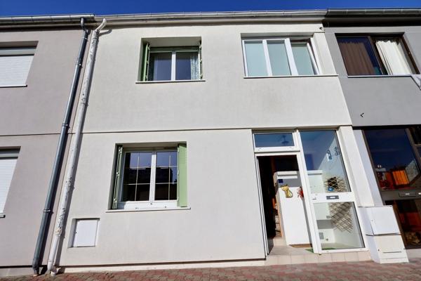 LA PLAINE CHAMPRATEL - MAISON AVEC GARAGE ET JARDIN