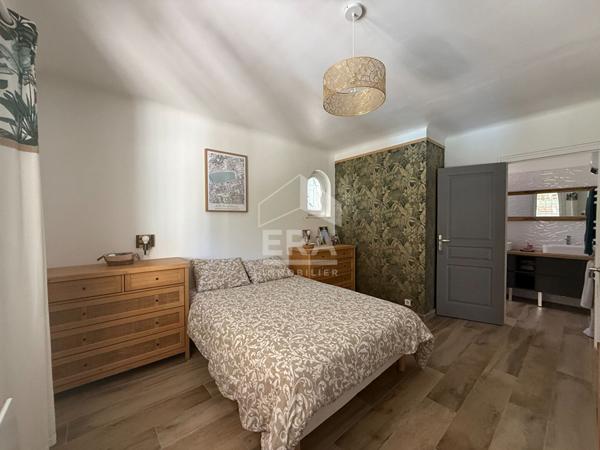 A VENDRE 83470 SAINT MAXIMIN LA SAINTE BAUME MAISON  TYPE 5 DE 147 M² SUR 2300 M² DE JARDIN PISCINE DOUBLE GARAGE ET STUDIO INDEPENDANT