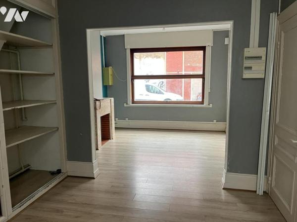 Proche zone Curie, MAISON de ville avec petit jardin