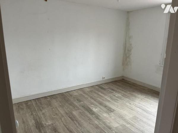 Proche zone Curie, MAISON de ville avec petit jardin