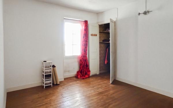 Maison à vendre    4 pièces •  Razac-sur-l'Isle