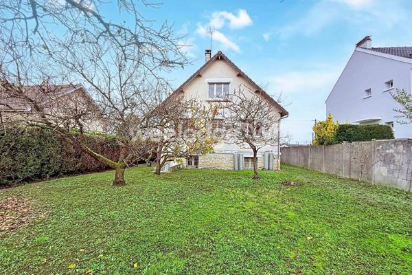 Maison à vendre 6 pièces de 114,04 m² à Éragny